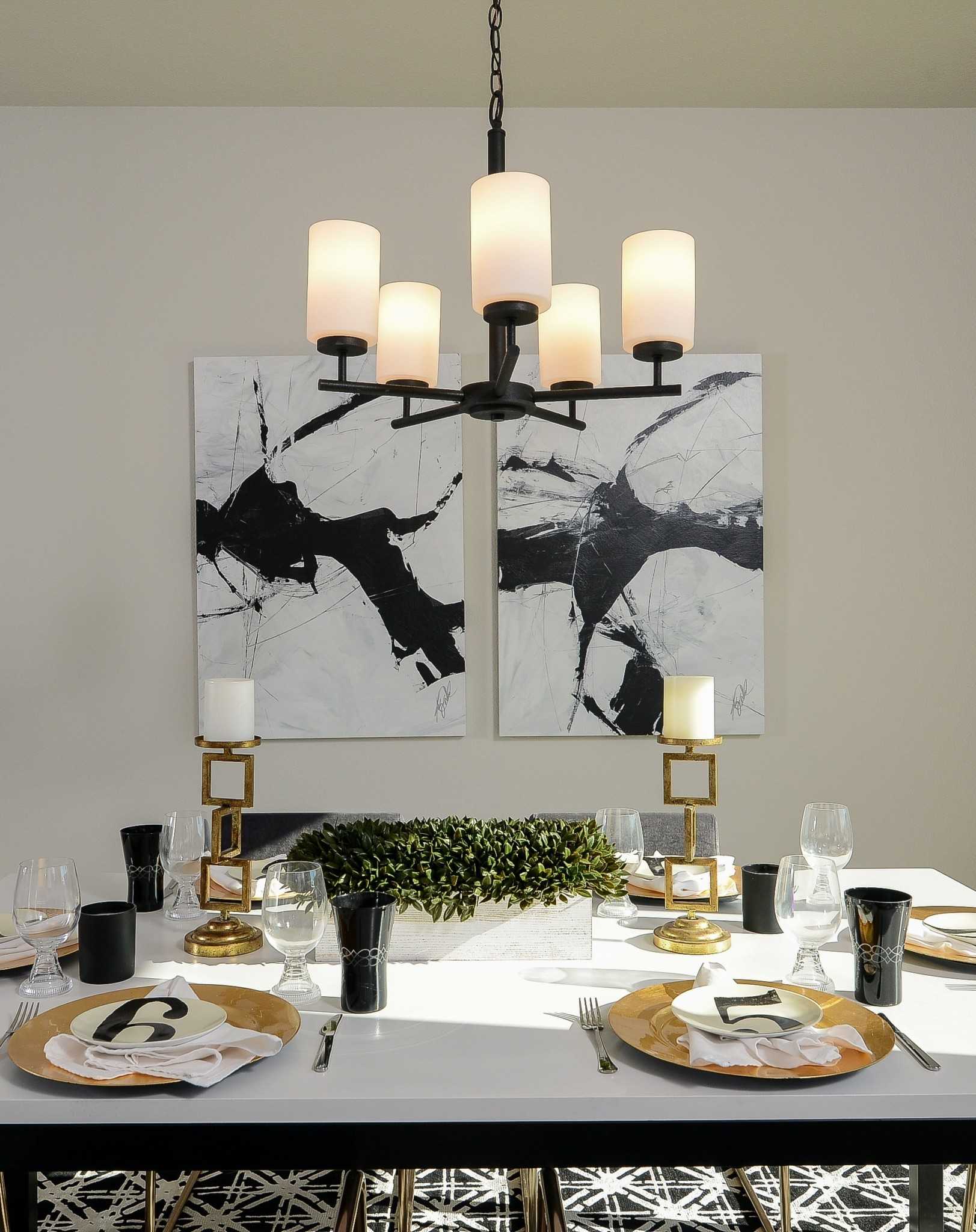 bold and balanced dining room