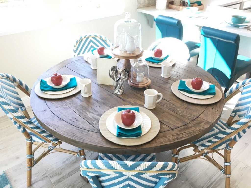 bright and breezy dining